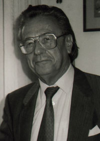 Prof. Dr. W. Kuhn